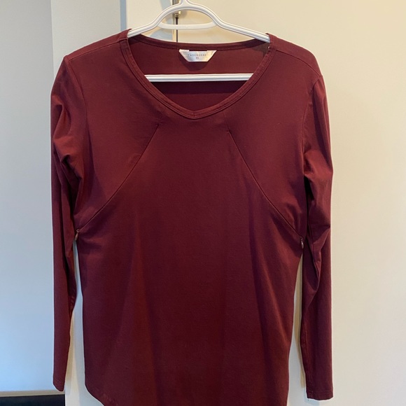 Cadenshae Maternity and Breastfeeding Cruise Long Sleeve - Picture 2 of 3